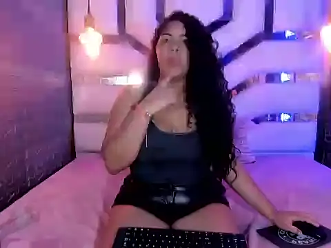 AshelyJenner live