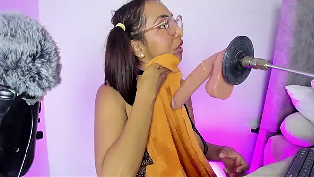 Leticia_brownn1 live
