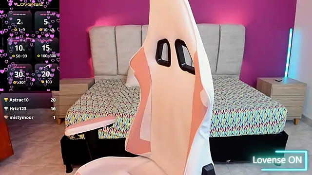 Dulcee_Gaby live
