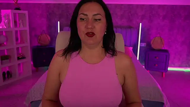 VelvetLuck live