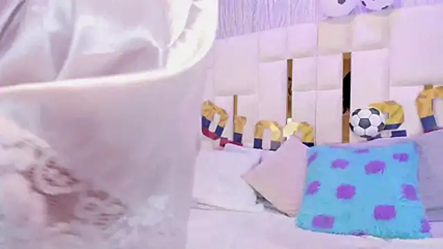 naughtymilfx_ live