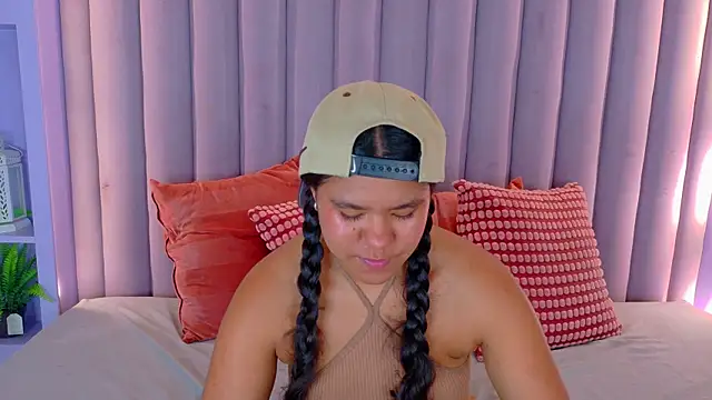 AhslyEvans__ live