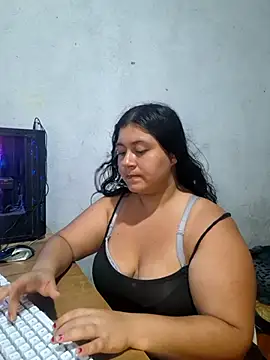 ParejaCurvy20 live