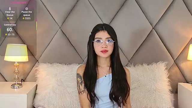 OliviaDiaz live
