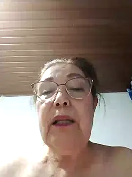 Vicky_Rosse live