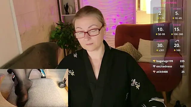 Alexandra_Kind live