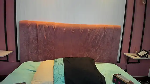 Violeta_Harlow live