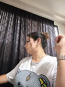 gisellsaenz live