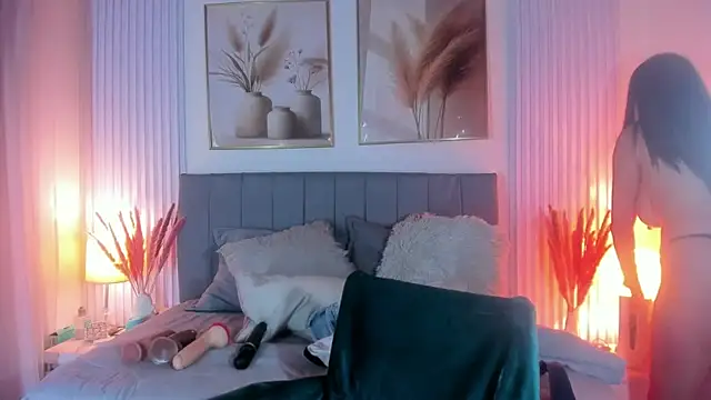 _lara1 live