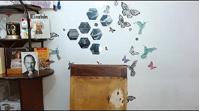 LauraMallioni live
