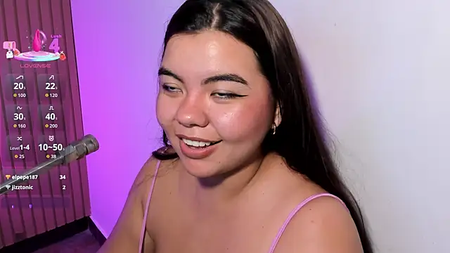 klhoe_boobs live