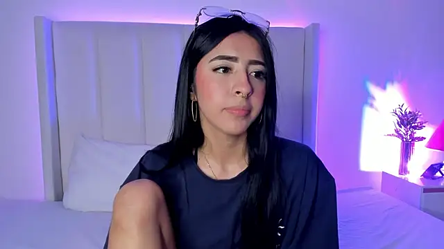Mirandaa_Rogers live