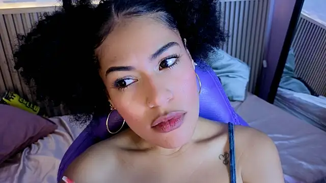 Delilah_bless live