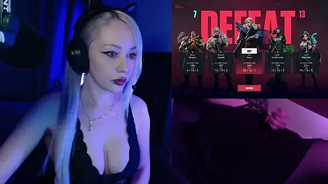 roxxyrowe live