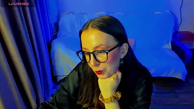 CurlySteph live