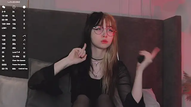 AmyRivers live