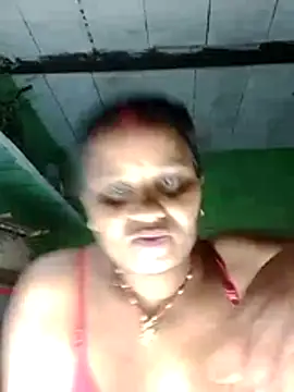 Shivani09900 live