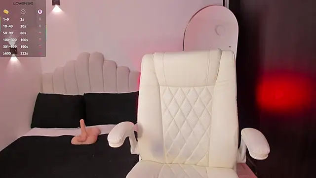 AmberLewis_ live