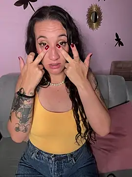 SofiaBrown_Pink live