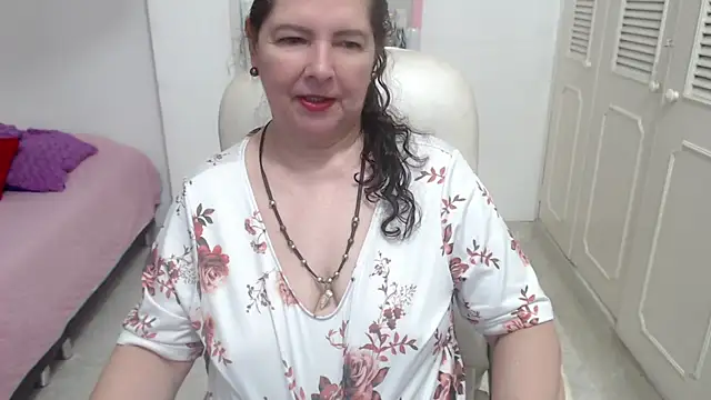 leonela_69 live