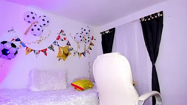 Juliet_Ember01 live