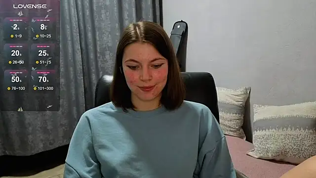 LoriYates live