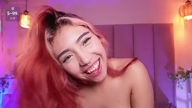 Dakota_velvet_ live