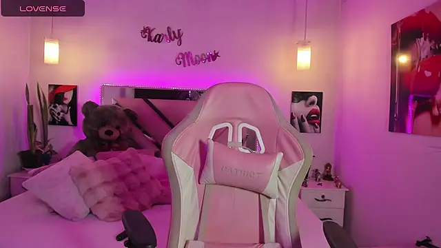 Karly_moon live