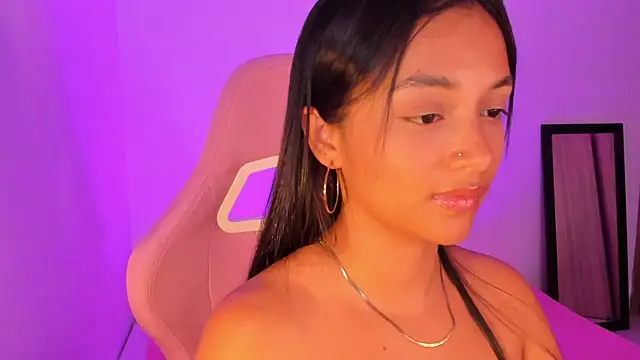 MelanyOconner live