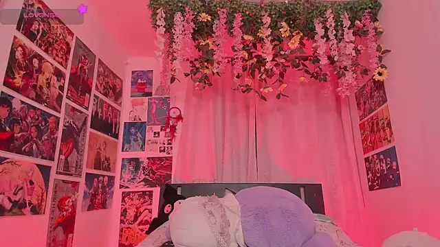 MissCurvyTop live