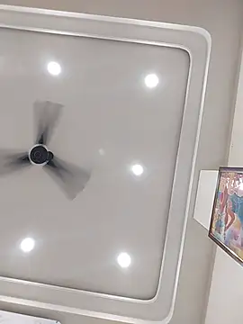 Pikachugirl054 live