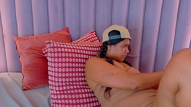AhslyEvans__ live