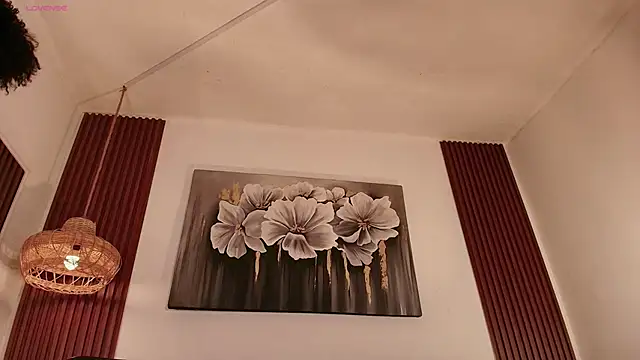 Hilaryebony_ live