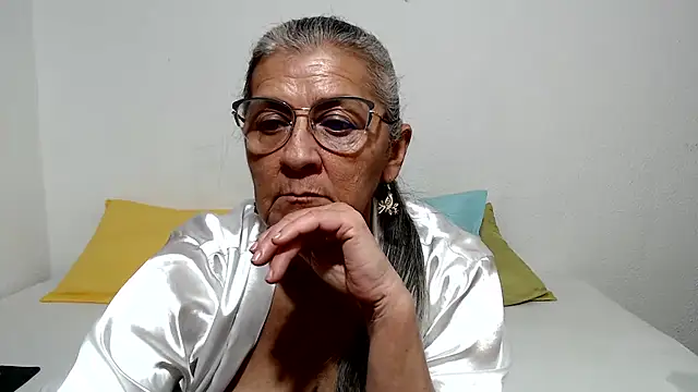 candy_mature_ live