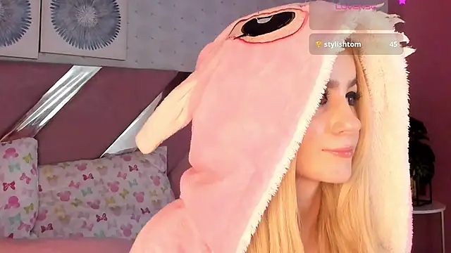 ChloeLaurentt live