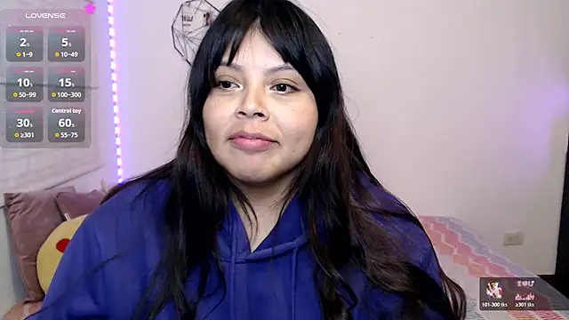EllieMoonX live