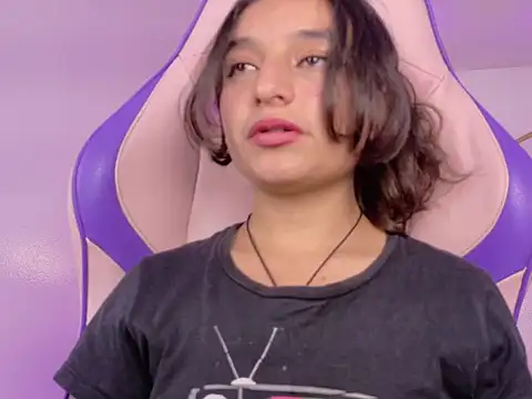 _emily_jonexs live