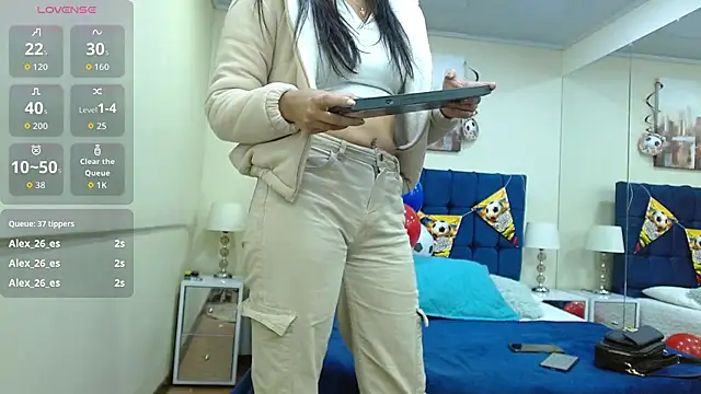 ValerieLyon_ live