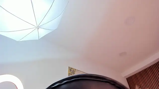 KourtneyAndrews live
