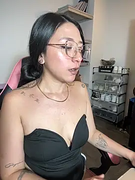 Iam_marianne live