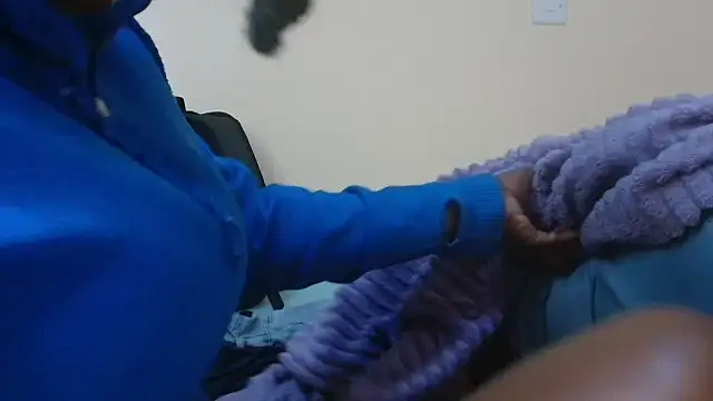 Heavenlycoochie_ live