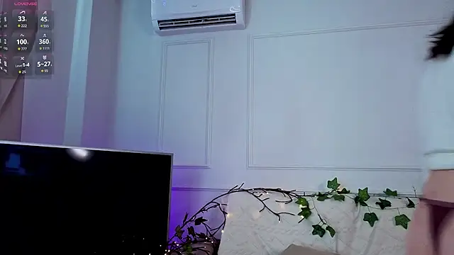 LaurenceNewman live