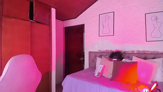 Kitty_Pam live