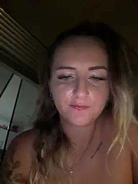 Lyra_XX live