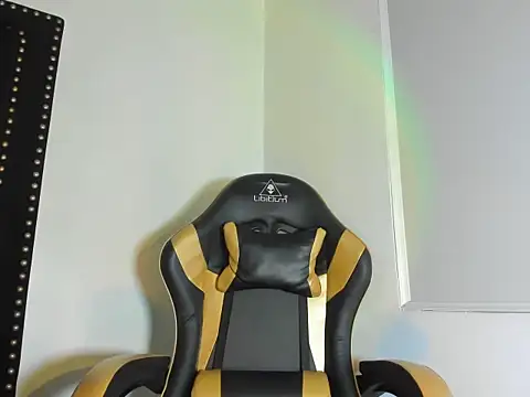 AdharaRose_Rs live