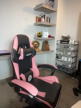 Iam_marianne live