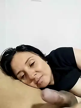 Nahomy_and_Tommy live