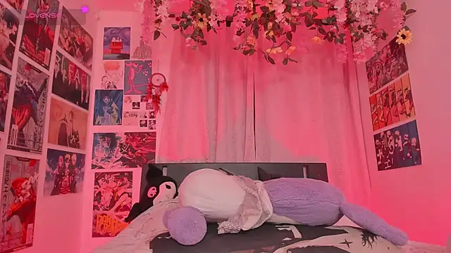 MissCurvyTop live