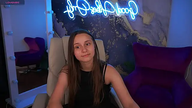 TinyNatalie live