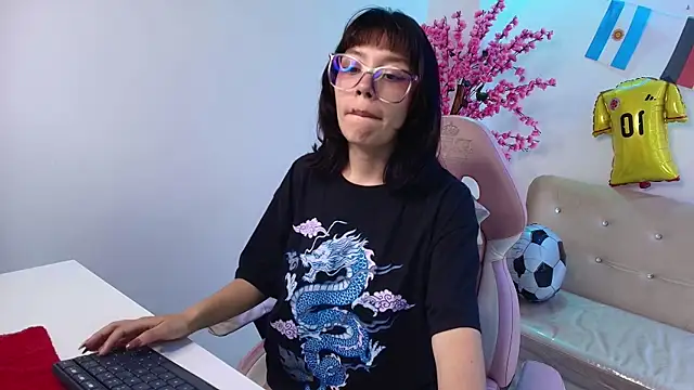 Alice_chester live